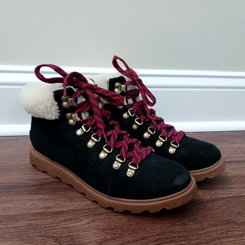 Sorel Black Ainsley Conquest‎ Weatherproof Shearling Boots LL3653-010 Women's 9